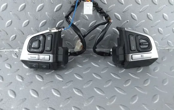Subaru Outback (BS) Steering wheel buttons/switches 83154AL100