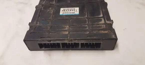 Mitsubishi Carisma Engine control unit/module MR420321 E2T73375