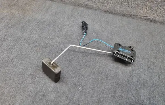Audi A6 S6 C6 4F Fuel level sensor 4F0919673A