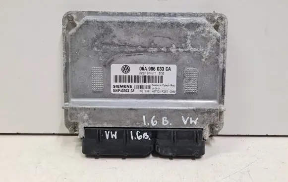 Volkswagen Golf V Engine control unit/module 06A906033CA 5WP4020303
