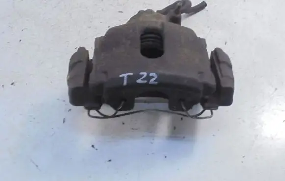 Toyota Avensis T220 Front brake caliper 
