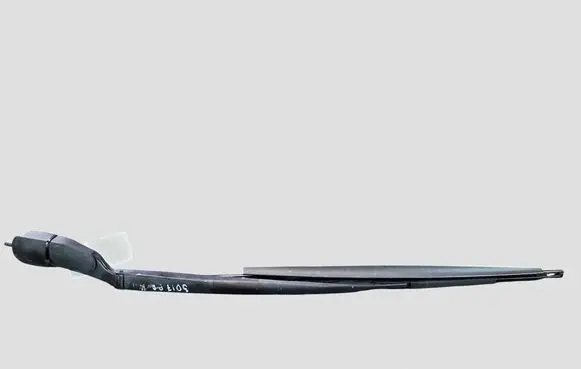 BMW 7 E65 E66 Front wiper blade arm