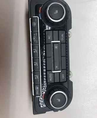 Volkswagen Golf VI Climate control unit 5K0907044BD 5HB00974631 SW0608