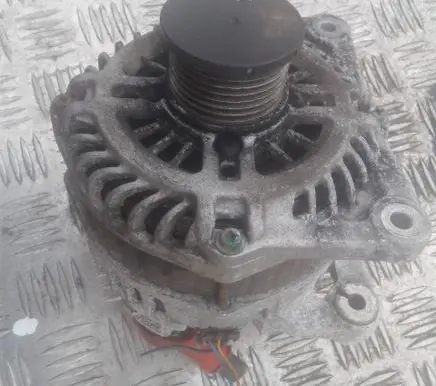 Nissan Qashqai Generator/alternator LRA03653