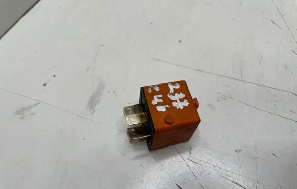 BMW 3 E46 Other relay 1378238