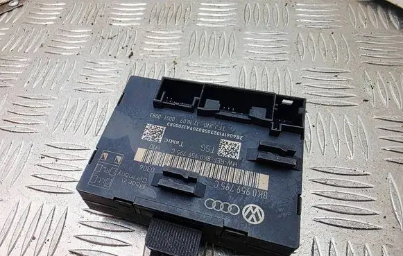 Audi A4 S4 B8 8K Door control unit/module 8K0959795C