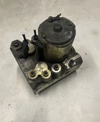 Mercedes-Benz E W210 ABS Pump 0024319712U 0265217007