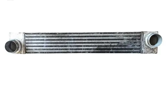 BMW 5 E60 E61 Intercooler radiator 7795823 F6438000 17517795823