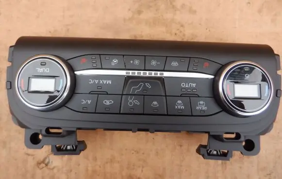 Ford Kuga III Climate control unit LJ6T18C612HC