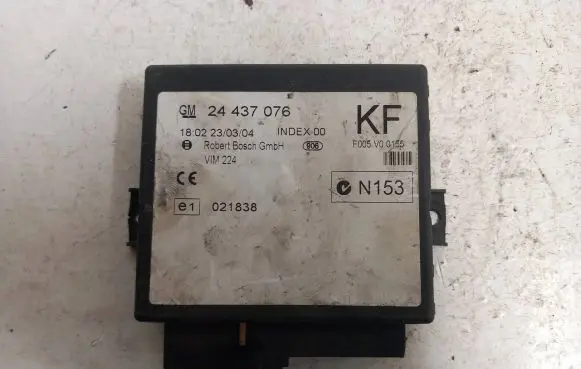 Opel Zafira A Comfort/convenience module 24437076 F005V00155 021838