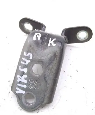 Hyundai i40 Front door upper hinge