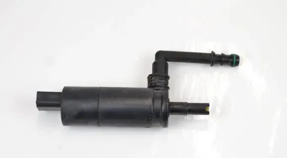 Volkswagen Golf Plus Headlight washer pump 3B7955681