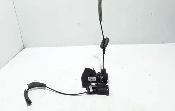 Renault Talisman Rear door lock 825027098R