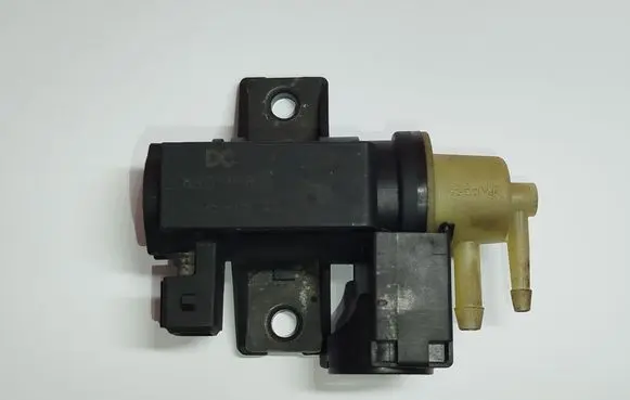 Renault Trafic III (X82) Turbo solenoid valve 8200790180