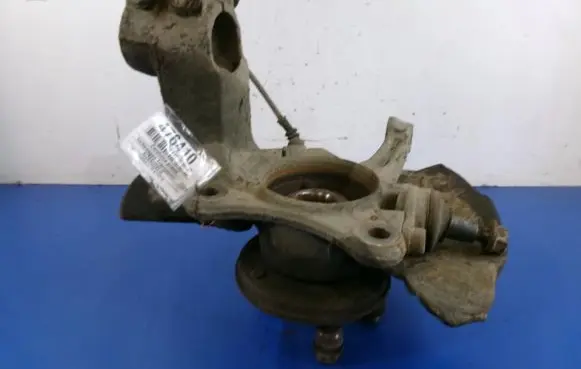 Volkswagen Transporter - Caravelle T5 Front wheel hub spindle knuckle