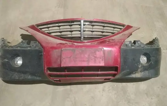 SsangYong Actyon Front bumper raudonas
