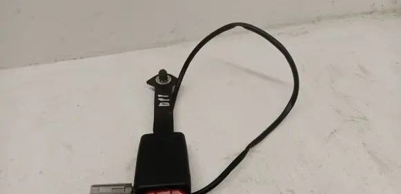 Mazda CX-7 Front seatbelt buckle 100402AB