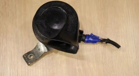 Maserati Ghibli Horn signal