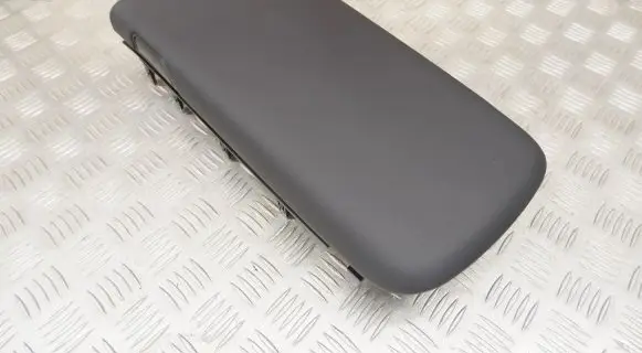 Lexus ES 250 - 300 - 330 Armrest 5898133050