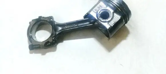 Nissan Almera N16 Piston with connecting rod 5ms