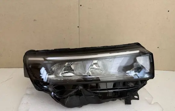 Nissan Townstar Headlight/headlamp 1006E00E 260107139R