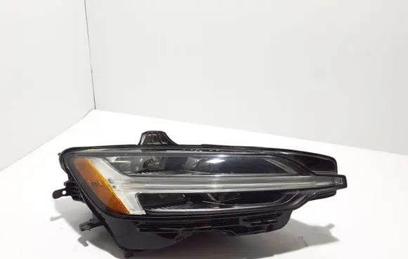 Volvo S60 Headlight/headlamp 32338011