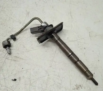 Audi A6 S6 C6 4F Fuel injector 059130277 07082703130 04451150542122