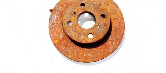 Toyota Yaris Front brake disc ventiliuojamas