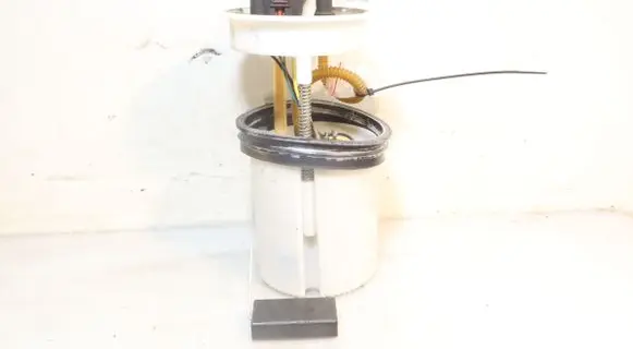 Skoda Fabia Mk2 (5J) Mechanical fuel pump 