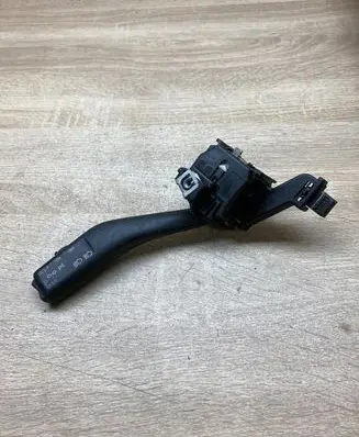 Volkswagen Touran I Indicator stalk 1K0953513A