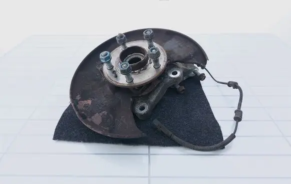 Opel Insignia A Front wheel hub spindle knuckle