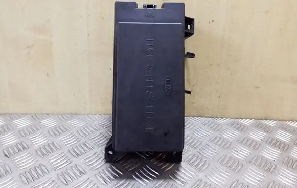 KIA Sorento Fuse box set 911603E070