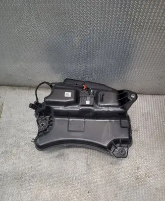 Volkswagen Golf VIII AdBlue liquid reservoir 5Q0131877T