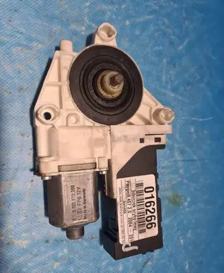 Peugeot 407 Vent window/glass motor 1137328125