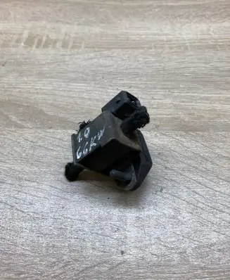 Audi A2 Vacuum valve 028906283F