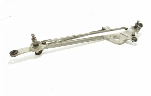Suzuki Grand Vitara II Front wiper linkage 