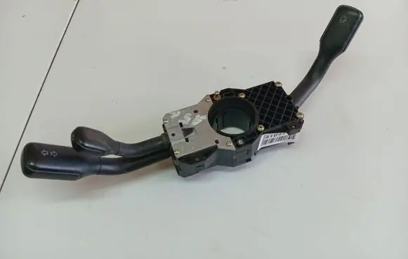 Audi A4 S4 B5 8D Wiper turn signal indicator stalk/switch KLS202548