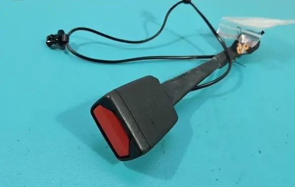 Ford Focus Front seatbelt JX7BA61208AEW IMPRK1536912