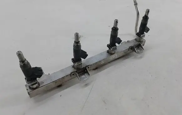 BMW 1 E81 E87 Fuel main line pipe
