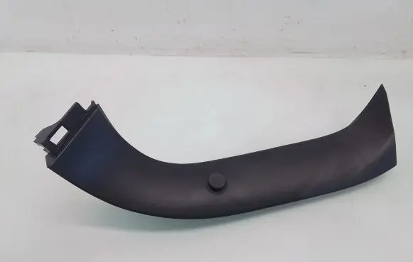 Toyota Auris 150 Tailgate/trunk side cover trim 6793702030