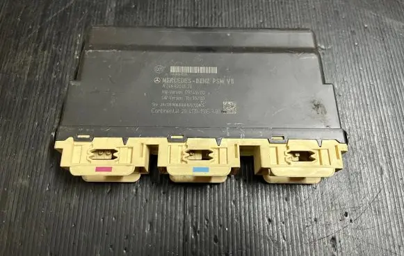 Mercedes-Benz A W176 Seat control module A2468200526 2841351506300 2468200526