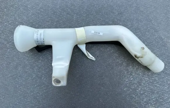 Nissan King Cab, Navara Windshield washer fluid reservoir/tank 28915VJ500