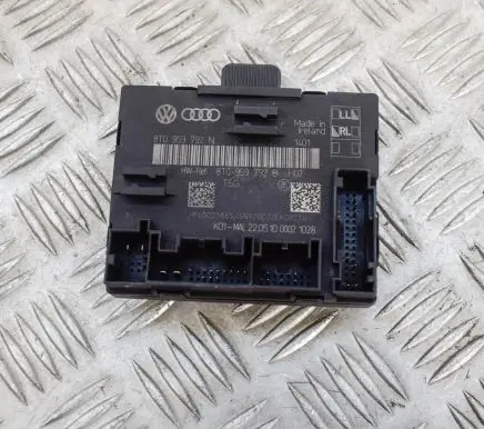 Audi A5 8T 8F Door control unit/module