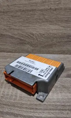 Mercedes-Benz 190 W201 Airbag control unit/module 0018202126