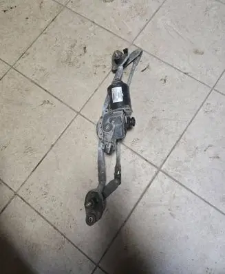 Toyota Corolla Verso AR10 Front wiper linkage and motor 851100F020