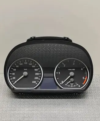 BMW 1 E81 E87 Speedometer (instrument cluster) 1041568