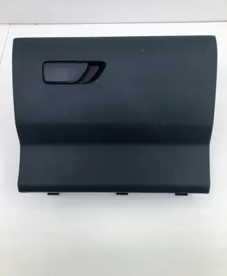 Ford Maverick Glove box