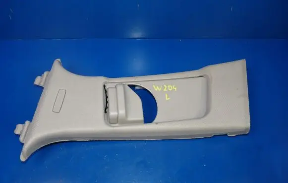 Mercedes-Benz C W204 (B) pillar trim (top)