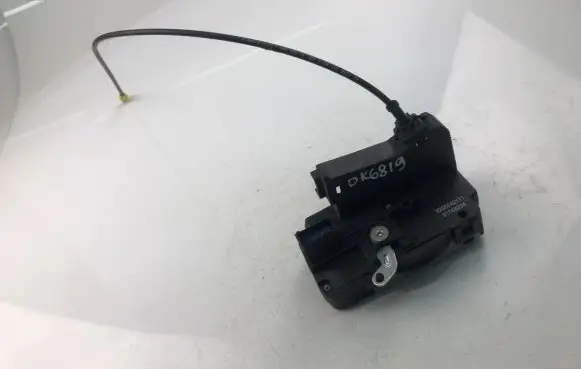 Renault Trafic II (X83) Coupe door lock (next to the handle) 8200042171