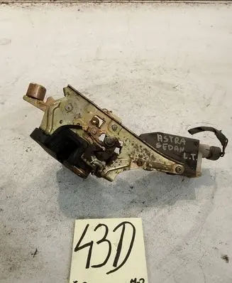 Opel Astra G Rear door lock 90493702
